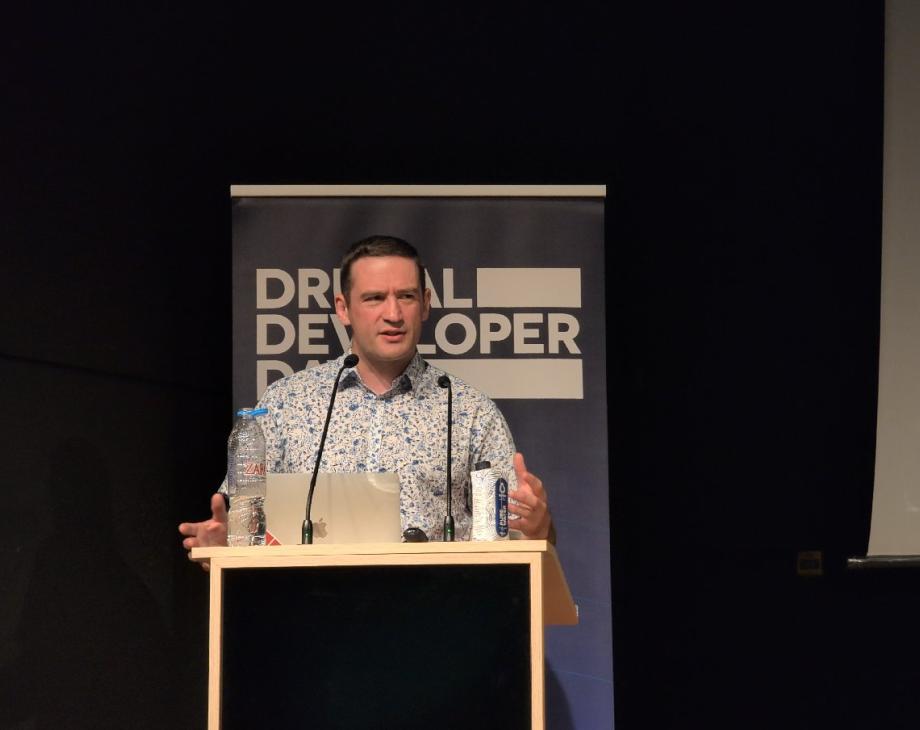 Frederik Wouters shares his insights with the crowd at Drupal Dev Days in Athens